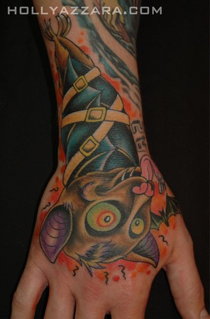 Holly Azzara - Bat Hand!!